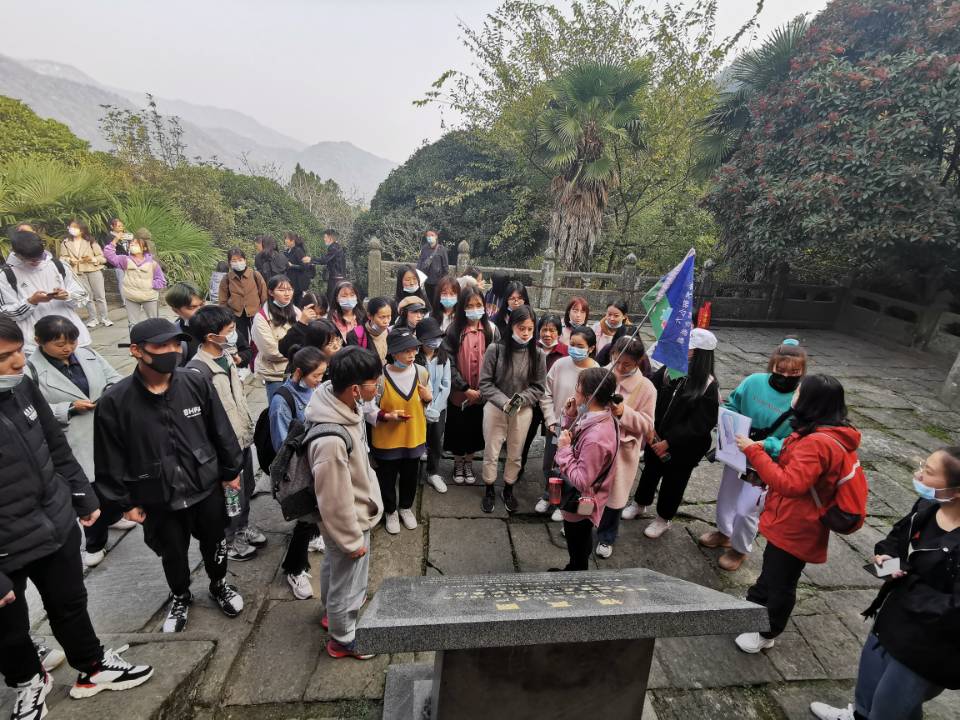 旅游管理专业赴武当山开展调研实践活动